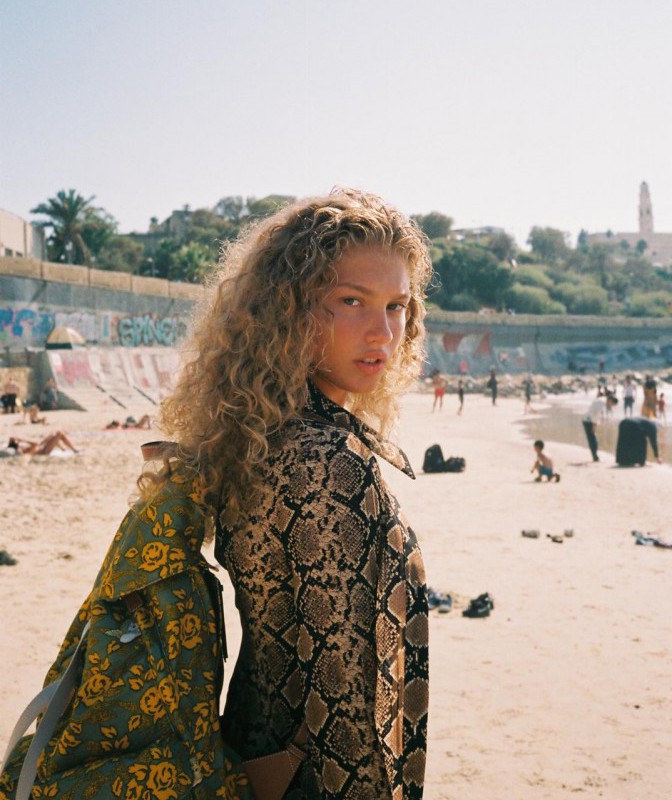 DORIT REVELIS